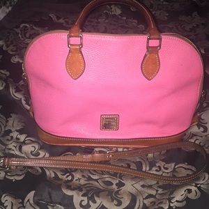 Medium sized pink Dooney and Bourke bag!